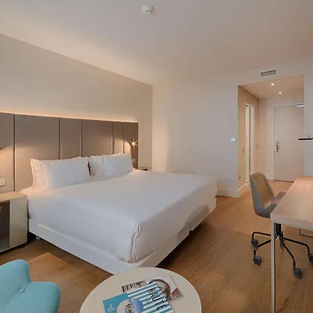 Nh Toulouse Airport מלון בלנאק