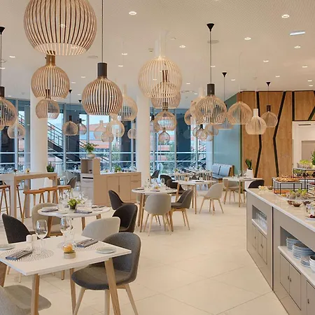 Nh Toulouse Airport מלון בלנאק