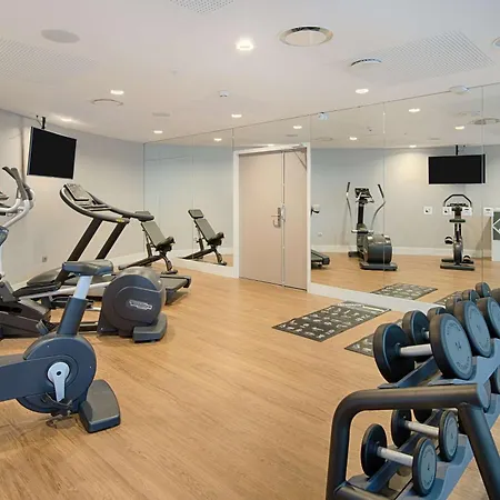 Nh Toulouse Airport מלון 4*