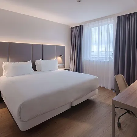 Nh Toulouse Airport 4* Μπλανιάκ