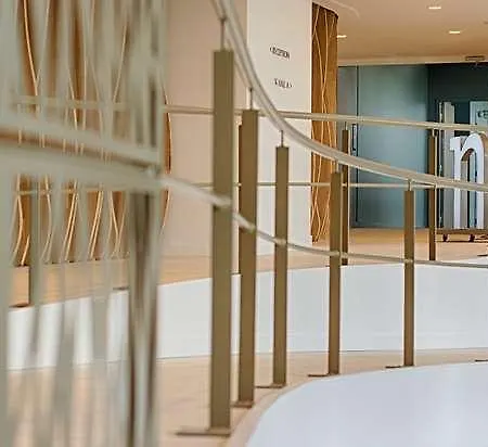 Nh Toulouse Airport 4*