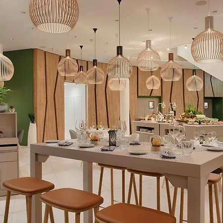 Nh Toulouse Airport Hotel