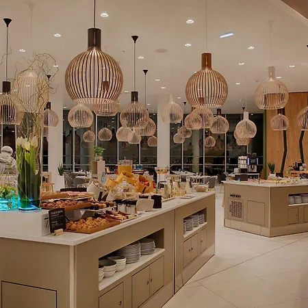 Nh Toulouse Airport Otel