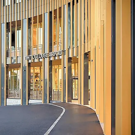 Nh Toulouse Airport 4* Blagnac