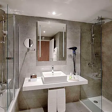 Nh Toulouse Airport Hotel 4*