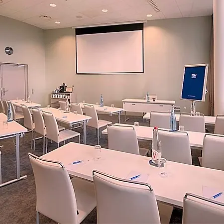 Nh Toulouse Airport Hotel