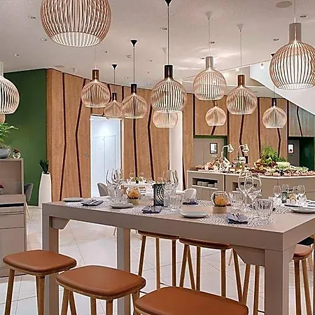 Hotel Nh Toulouse Airport 4*