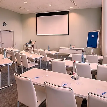 Nh Toulouse Airport Hotel