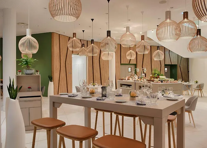 Nh Toulouse Airport מלון