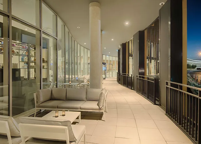 Nh Toulouse Airport 4* Blagnac