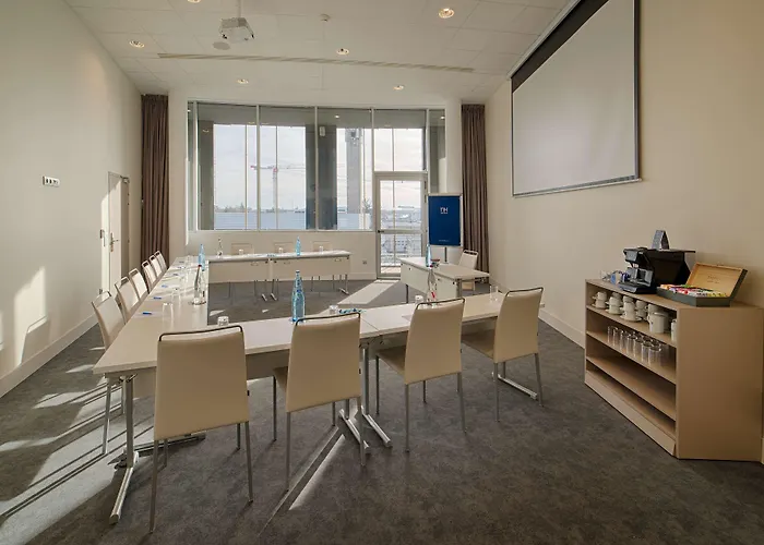 Nh Toulouse Airport Hotel