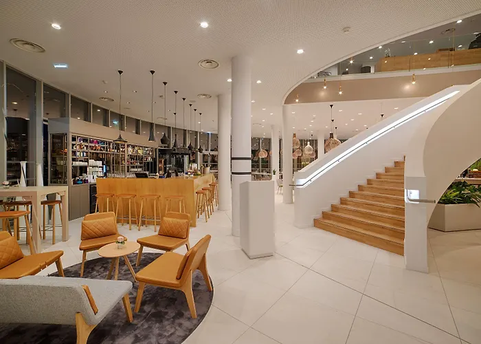 ホテル Nh Toulouse Airport 4*