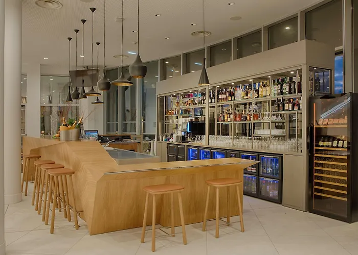 ホテル Nh Toulouse Airport 4*